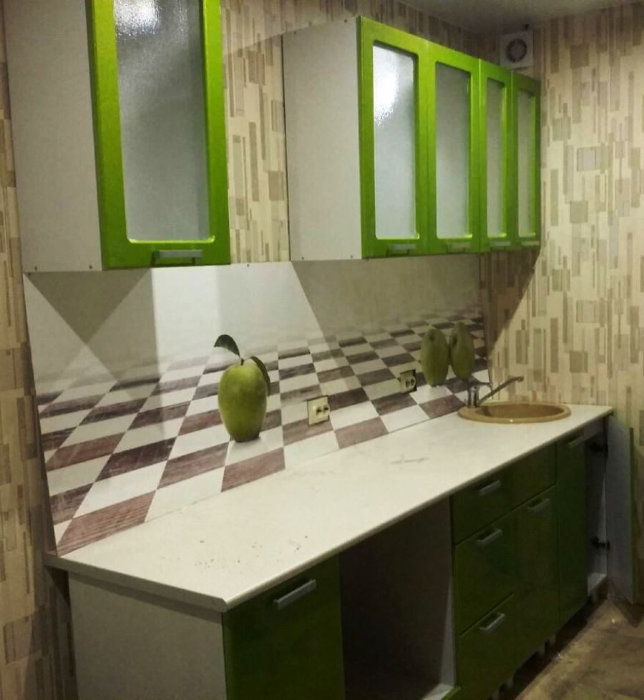 Зеленая мебель для кухни3